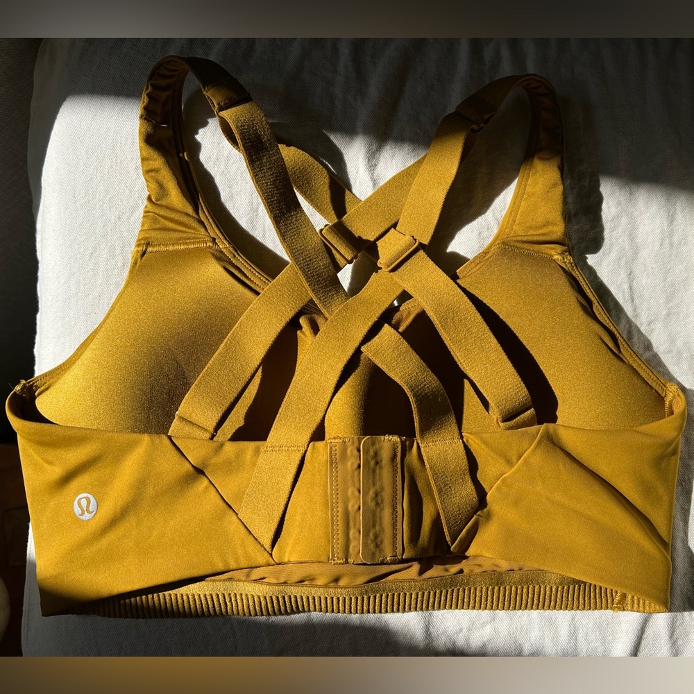 Lululemon Sports Bra💛